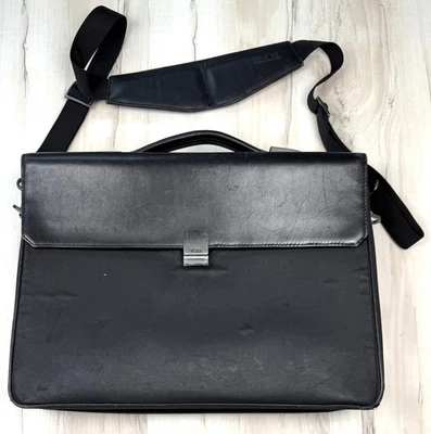 TUMI 15"x11"x4" Black Leather Nylon BRIEFCASE Messenger Laptop 2970D BAG *Flaws* - Image 1 of 4
