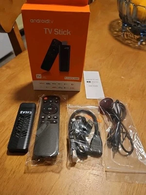 ANDROID TV - STREAMING STICK (DEN SIE IM FERNSEHEN VON FLIXY SEHEN) - NEU & VERSIEGELT!!! - Bild 1 von 4