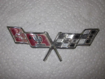 Original Survivor 1979 CHEVROLET CORVETTE Fender EMBLEM GM#471295 #1 - Image 1 of 4