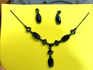 Vtg Avon Necklace 20" & 1.5" Drop Amethyst Color & 1" Pierced Dangle Earrings - Picture 1 of 5