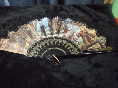 Abanico de mano de plástico RELIGIOSO PROBABLEMENTE HECHO EN ITALIANO TELA Y ENCAJE MUY COLORIDO. Foto 1 de 4