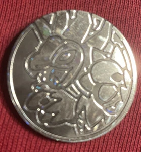 Pokemon 2017 Destruction Fang Theme Deck: Hydreigon SILVER HOLO Coin - Bild 1 von 4