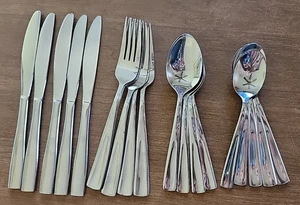 Lot Of 20 Pfaltzgraff DANFORD Mixed Stainless Flatware Teaspoon Fork Knife - Picture 1 of 5