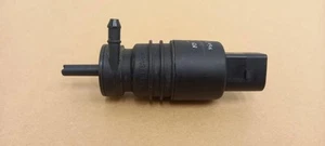 BMW Z4 E85 E86 2006 Windscreen washer pump motor - Picture 1 of 4