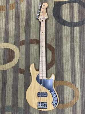 Fender Deluxe Dimension Bass V 2016, diapasón de arce, natural Foto 1 de 4