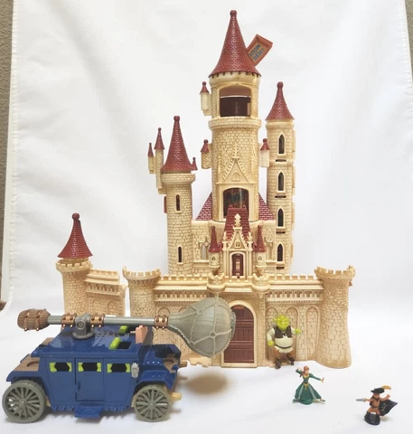 2004 Shrek 2 Far Far Away Micro Playset With Mini Figure Cover