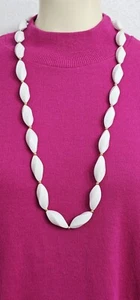 RARE TRIFARI Long milk white necklace 36'' Excellent preowned condition - Picture 1 of 10