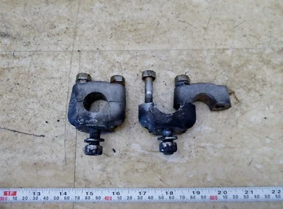 Kawasaki KD80 1975 A KD 80 K495-15. soportes abrazaderas manillar Foto 1 de 4