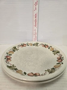 2 Wedgwood Quitten Obst Design Rand 10,25" Essteller Hergestellt in England KOSTENLOSER VERSAND - Bild 1 von 8