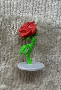 Die Schöne und das Biest verzauberte rote Rose Figur Disney Mini 2" Puppenhaus Puppe - Bild 1 von 3