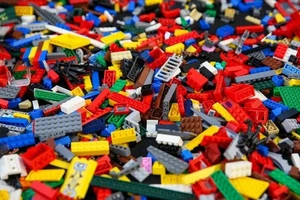 Lego 3 Pfund Konvolut Steine Plattformen Fahrzeugteile alle Farben nicht sortiert - Bild 1 von 2