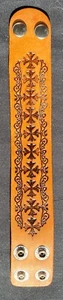 PULSERA BRAZALETE CUERO, DISEÑO CRUZ HIERRO, NUEVA, HECHA ARTESANALMENTE - Imagen 1 de 1