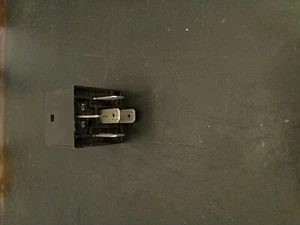 Bosch Relais 12V-30A  Rarität  1 373 912.3 - Bild 1 von 3