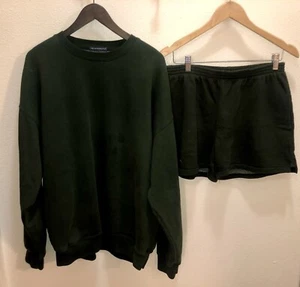 Brandy Melville Sweatshirt + Shorts One Size Green Oversized Crewneck Pullover - Picture 1 of 9