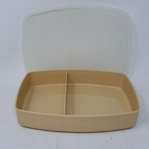 Vintage Tupperware Divided Lunch Snack Container 813 w/ Lid 814 Beige Color - Picture 1 of 8