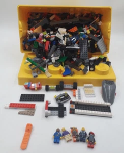 Lego Assorted Pieces Bundle With Minifigures x 5 In Lego Storage Box 2.9KG - Picture 1 of 11