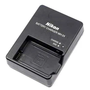 Chargeur de batterie Nikon MH-24 D'OCCASION EN-EL14 EN-EL14a D3100 D3200 D3300 D3400 D3500 - Photo 1 sur 3