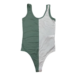 NWT DISCREET Women's Green Colorblock Sleeveless Bodysuit Size Medium B53 - Picture 1 of 3