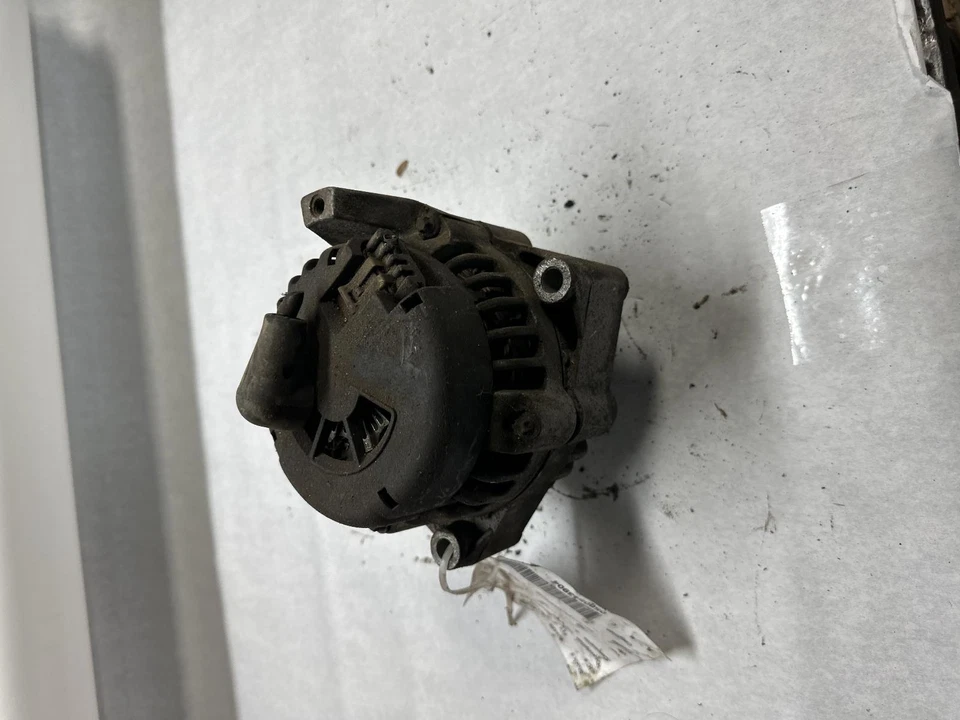 Alternador usado se adapta a: camioneta Chevrolet 1500 1998 100 amperios gasolina grado Foto 1 de 4