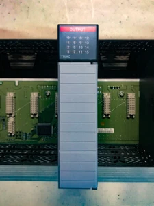 Allen-Bradley 1746-OA16 AC Output Module - Picture 1 of 2