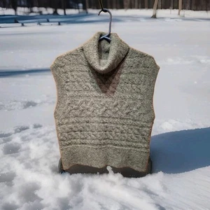 Old Navy S Cropped grau ärmellos Pullover Weste Rollkragen Zopfmuster recycelt - Bild 1 von 3
