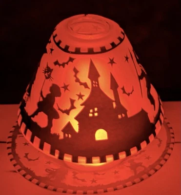 Vintage Yankee Candle Halloween Shade/Topper w/Matching Plate - Image 1 of 4