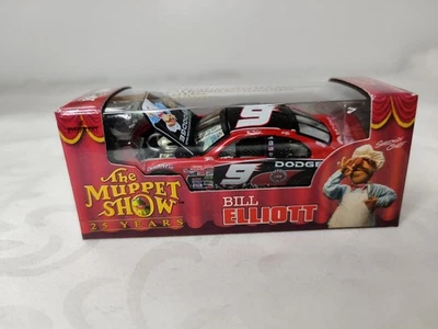 Carro fundido RCCA Nascar 02 Dodge Muppets 25 anos #9 Bill Elliott 1/64 LE 1/1800 - Imagem 1 de 4