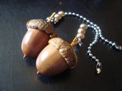 Cadenas de tracción de ventilador de techo tiradores de luz/lámpara hechos de bellotas Foto 1 de 4