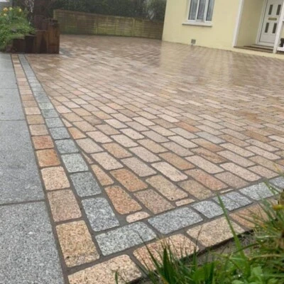 Yellow granite Setts Pavers Edging Blocks Driveway  - Tumbled 200x100x50mm - Image 1 of 4