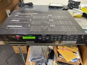 Yamaha D1030 Digital Audio Delay, Parametric Equalizer, Crossover - Picture 1 of 3