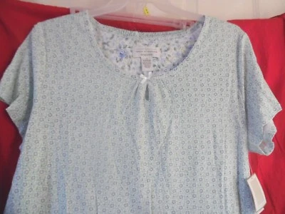 -KAREN NEUBURGER DITSY PIJAMA VERDE MANZANA TOP Y BERMUDAS SHORTS COTT/POLIÉSTER 3X Foto 1 de 4