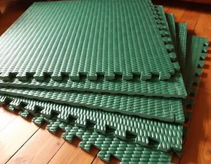 (42,00€/m²) 5 EVA Stallmatten für Pferde (5m²) 100 x 100 x 2,4cm - Bild 1 von 10