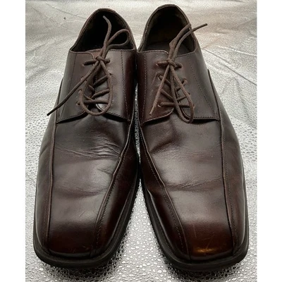 Zapatos de vestir Stafford artesanales 12M de cuero para hombre punta cuadrada marrón oscuro con cordones Foto 1 de 4