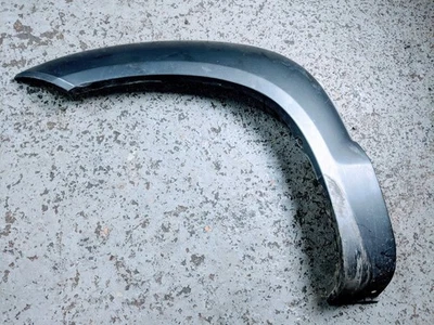 Garniture de passage de roue avant gauche HYUNDAI TUCSON 87711-2E000 - Photo 1/4