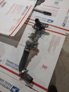 13-17 Kawasaki Ninja 300 Thermostat Housing - Bild 1 von 4