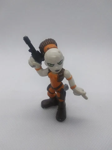 Hasbro Galactic Heroes Aurra Sing Clone Wars Star Wars Figure Cover