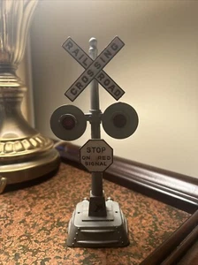 MARX VINTAGE RR CROSSING STOP ON RED PLASTIC SIGNAL-WORKS - Picture 1 of 8