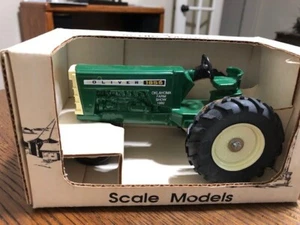 Scale Models White Oliver 1855 1/25 Scale Tractor. NIB.  Oklahoma Farm Show 1992 - Picture 1 of 3