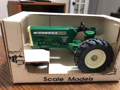 Scale Models White Oliver 1855 1/25 Scale Tractor. NIB.  Oklahoma Farm Show 1992 - Image 1 of 3