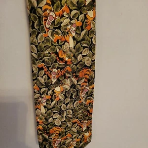 Disney World Silk Tie Tigger With Leaves Pattern Green/Orange Winnie The Pooh - Picture 1 of 4