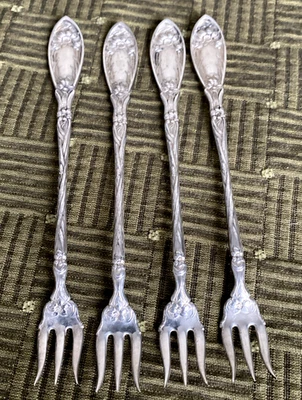 4 Tenedores Oneida ANTIGUOS 1908 NARCISSO Oxford Plateados MARISCOS CÓCTELES Florales Foto 1 de 4