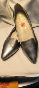 Anne Klein IFlex Leather pointed toe loafer sz. 11 Pewter Mettalic Akkimbra - Picture 1 of 4