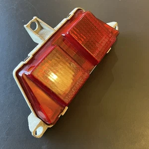 Gruppo lente luce freno posteriore VFR400 NC30 HONDA - Foto 1 di 6