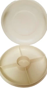Tupperware Geteilter Gemüse Snack Servierer 1708-6 mit Deckel 1709-5 Mandel Vintage USA - Bild 1 von 6