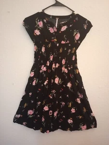 Free People Greatest Day Smocked Mini Dress Black Floral Cap Sleeve Sz XS XSmall - Picture 1 of 10