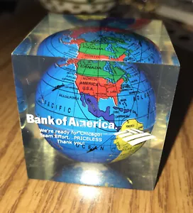 FERMACARTE GLOBO CUBO ACRILICO BANK OF AMERICA CHICAGO - Foto 1 di 8