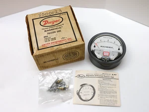 DWYER INSTRUMENTS 2008C MAGNEHELIC GAGE MAX PRESSURE 15 PSIG 0-8 IN OF WATER - Picture 1 of 9