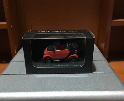 SMART CABRIO 1:50 0011504V001000000 ROSSA - Immagine 1 di 2