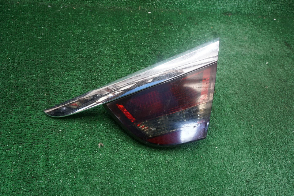 2012 BUICK VERANO RIAGHT TAIL LIGHT OEM  22908909 - Image 1 of 3