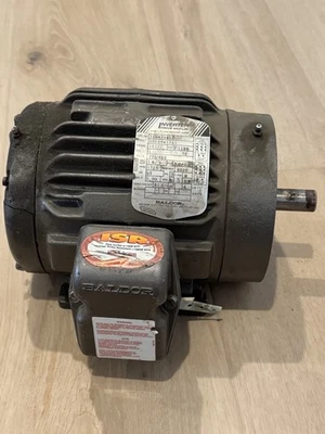 Baldor IDNM3581T Inverter Drive Motor 1 HP 3 PH 143TC 1725 RPM Used -Has a Crack - Image 1 of 4